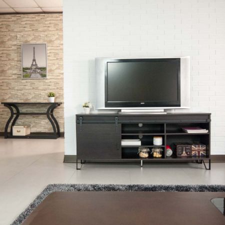 もちろん、2枚の扉付きテレビキャビネットも製作可能です。両側に同じ収納スペースがあり、中央には3段の収納スペースがあります。背面には直径5cmの円形の穴が開いており、シリーズ全体で便利です。